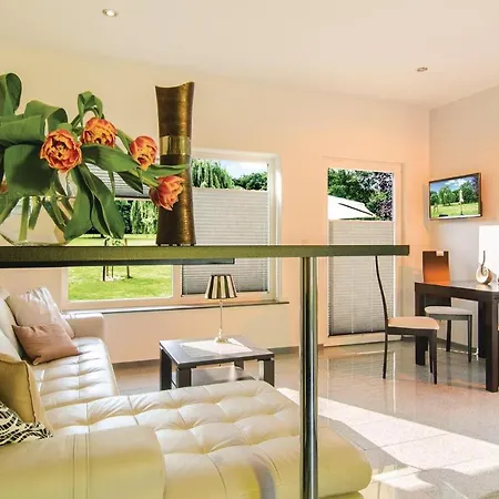 度假居 Stunning In Pinnow With Kitchenette